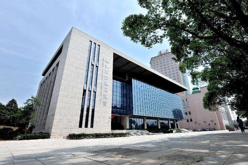 展览馆共分三层,分别陈列 "印象株洲","蓝图总览"和"豪迈开拓"三个